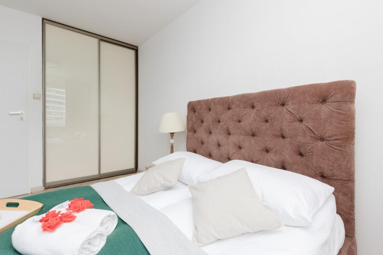 Zlota Apartment Center Of Warsaw By Noclegi Renters מראה חיצוני תמונה